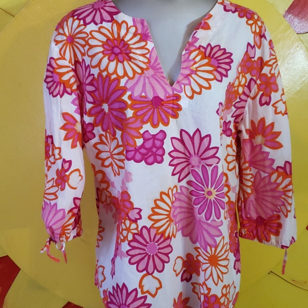 Bright, sunny tunic.